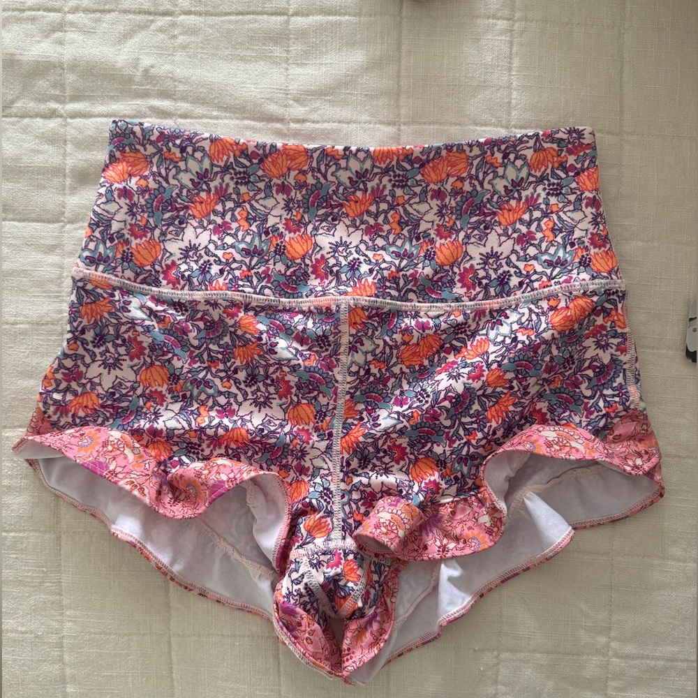 Free People Plié  All Day Ruffle Lounge Active Yoga Shorts